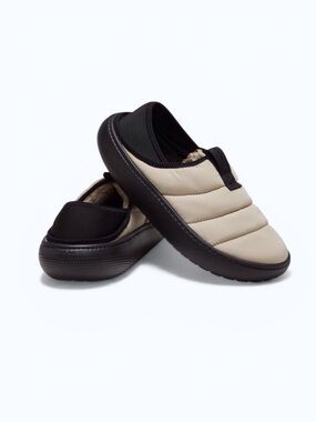 CROCS Kids Classic Puff Moc Quilted Slip-On Clog Cream/Black Size-6 Jr. NIB